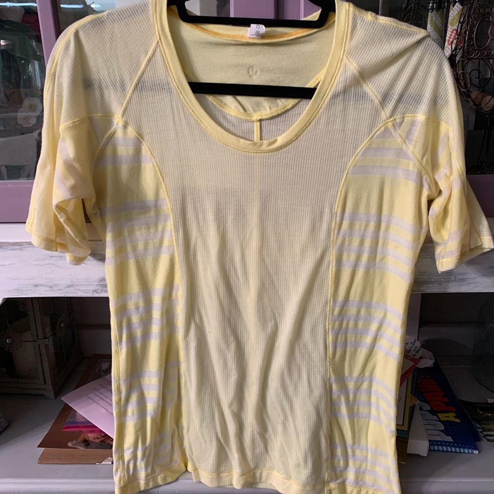 Lululemon yellow shirt